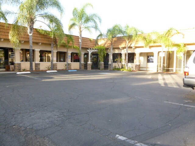 More Photos Of 430 N Cedar St, Escondido Office Residential For Lease