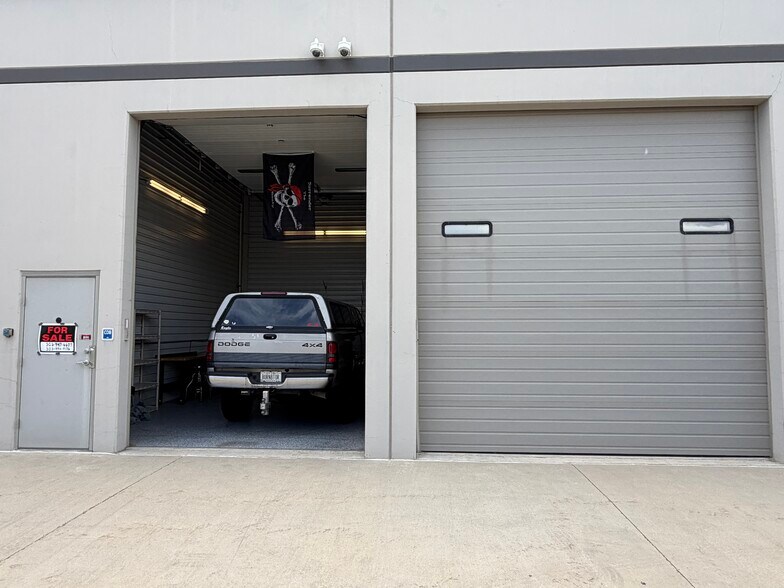 More Photos Of 9181 Commerce Center Cir, Highlands Ranch Self Storage For Sale