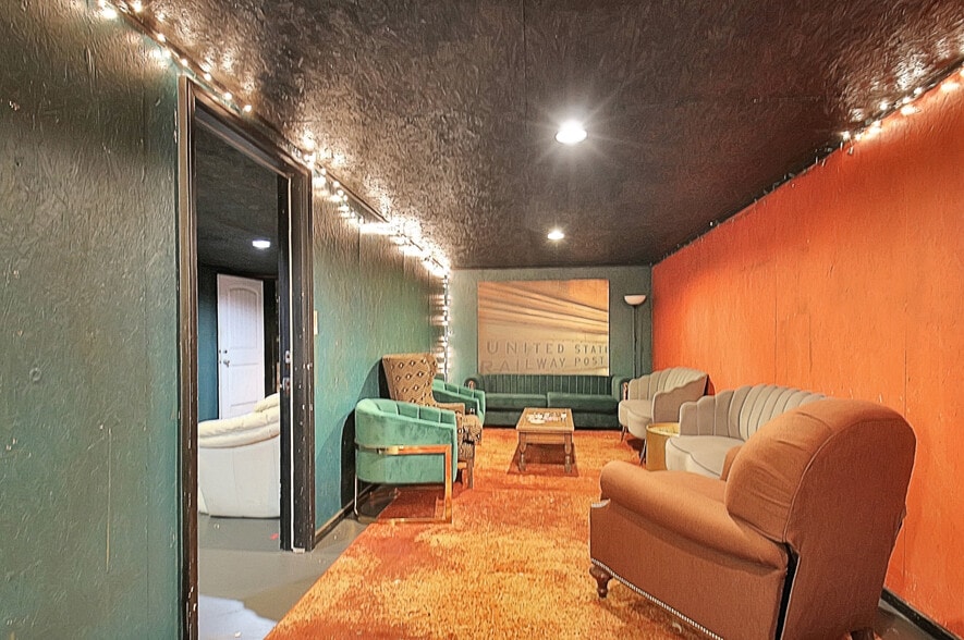 More Photos Of 7716 N Main St, Jonesboro Freestanding For Sale