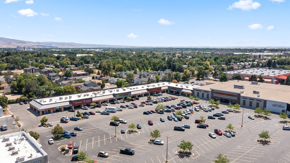 More Photos Of 8013-8105 W Fairview Ave, Boise Unknown For Lease