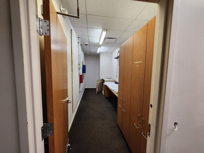 More Photos Of 3200 E Whitestone Blvd, Cedar Park Bank For Sale