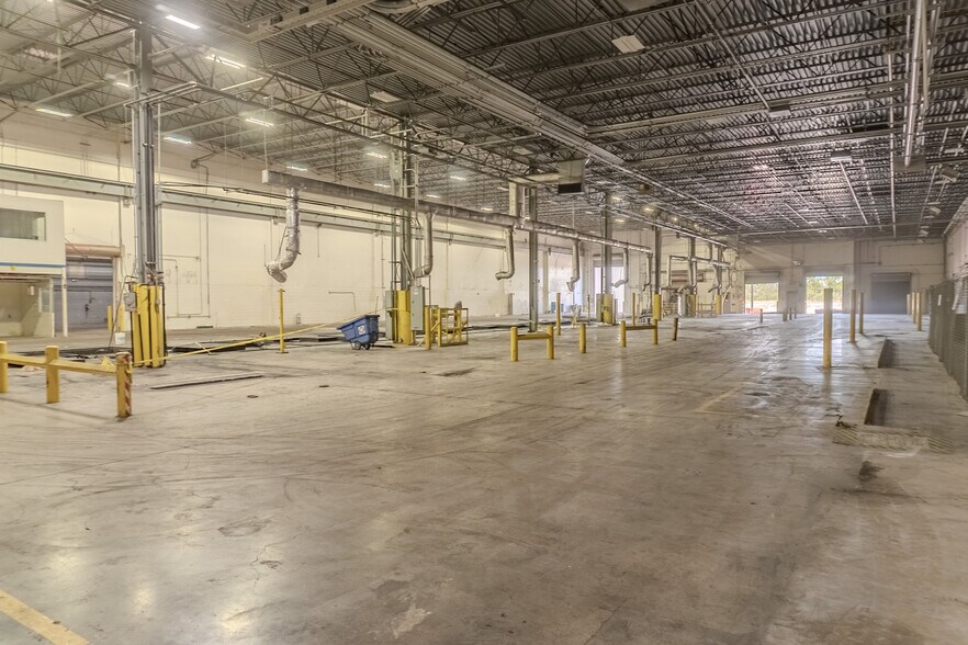 More Photos Of 4611 Wiseman Blvd, San Antonio Manufacturing For Sale