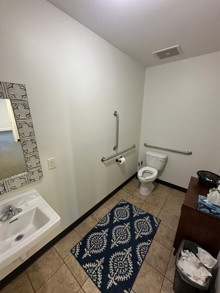 More Photos Of 155 Halton Rd, Greenville Medical For Lease