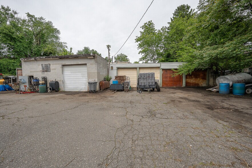More Photos Of 175 W Wellens Ave, Philadelphia Warehouse For Sale