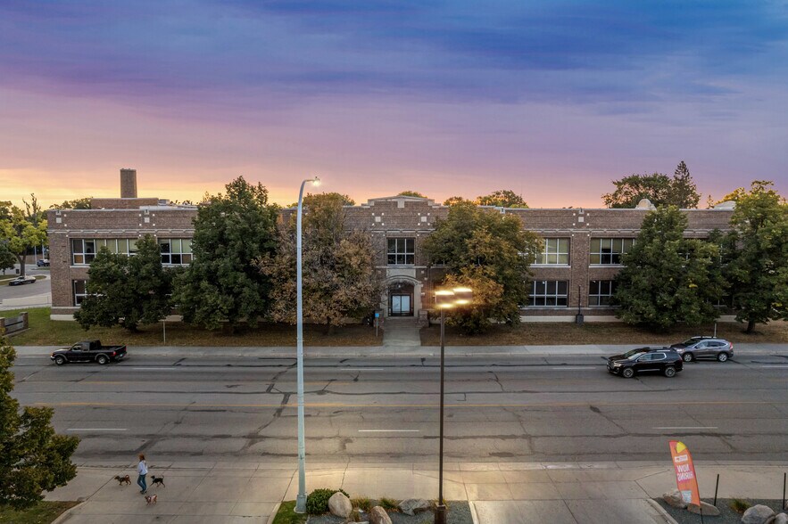 More Photos Of 810 4th Ave S, Moorhead Apartments For Sale