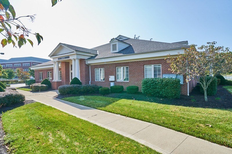 More Photos Of 5031 Forest Dr, New Albany Medical For Sale