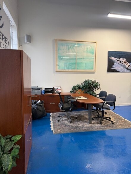 More Photos Of 177 Boston Post Rd, Westbrook General Retail For Sale