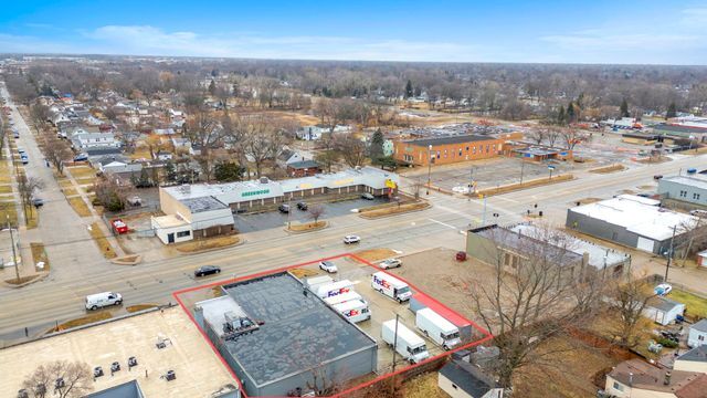 More Photos Of 13920 E 9 Mile Rd, Warren Warehouse For Lease