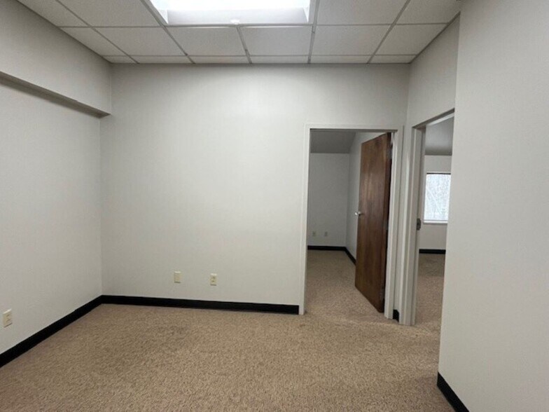 More Photos Of 201 Government Ave SW, Hickory Office For Lease