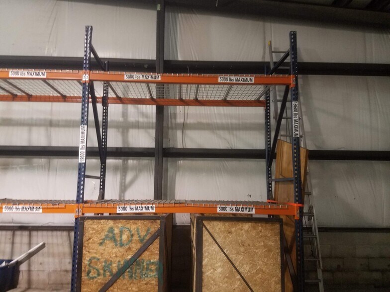 More Photos Of 2208 Trott Ave SW, Willmar Flex For Sale