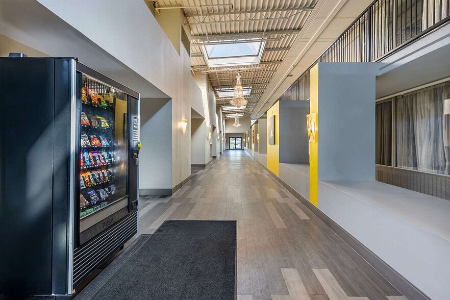 More Photos Of 2227 Old Fort Pky, Murfreesboro Hotel For Sale