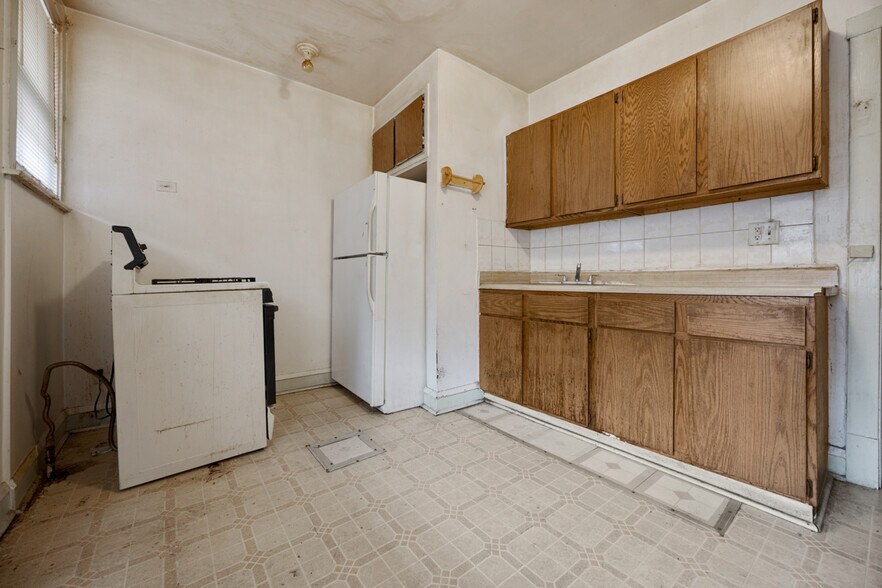 More Photos Of 6355-6357 S Francisco Ave, Chicago Apartments For Sale