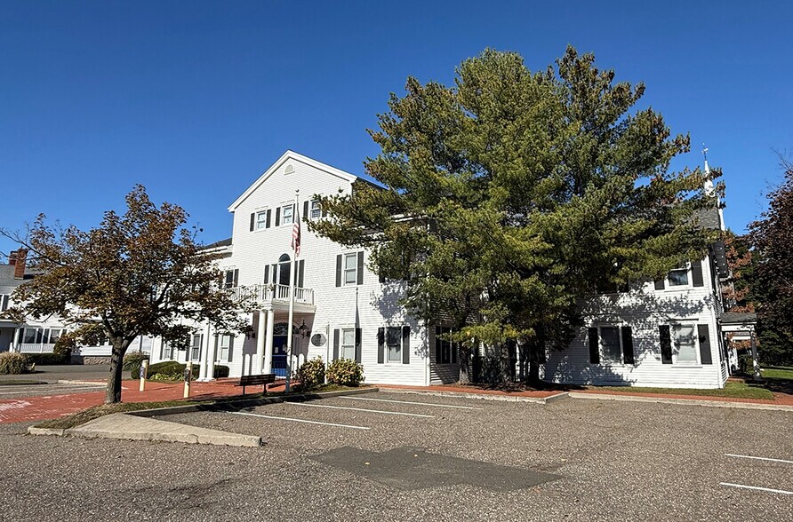 More Photos Of 1 Park St, Norwalk Loft Creative Space For Sale