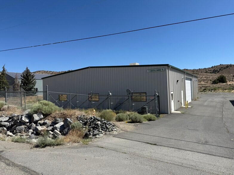 More Photos Of 92 Industrial Pky, Mound House Warehouse For Sale