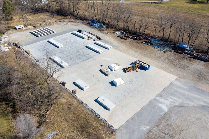 More Photos Of 225 Hanover Rd, York Manufacturing For Sale