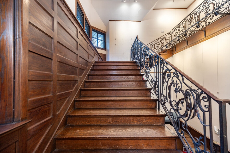 More Photos Of 190 Camp Hill Rd, Fort Washington Religious Facility For Sale