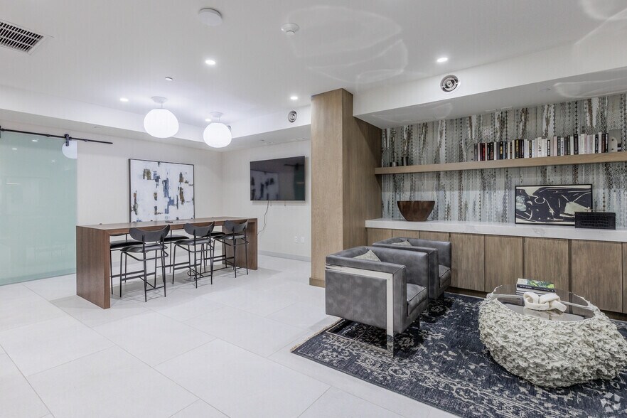 More Photos Of 413 Summit Ave, Jersey City Apartments For Sale