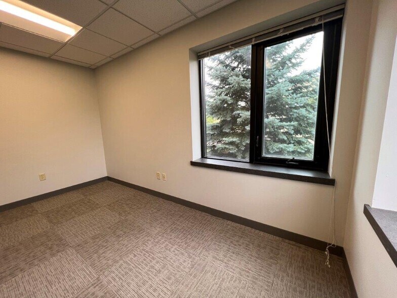 More Photos Of 21025 Heron Way, Lakeville Warehouse For Lease