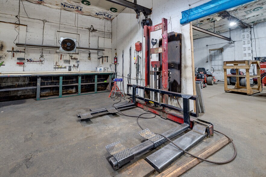 More Photos Of 164 Orchard dr, Timberville Light Distribution For Sale