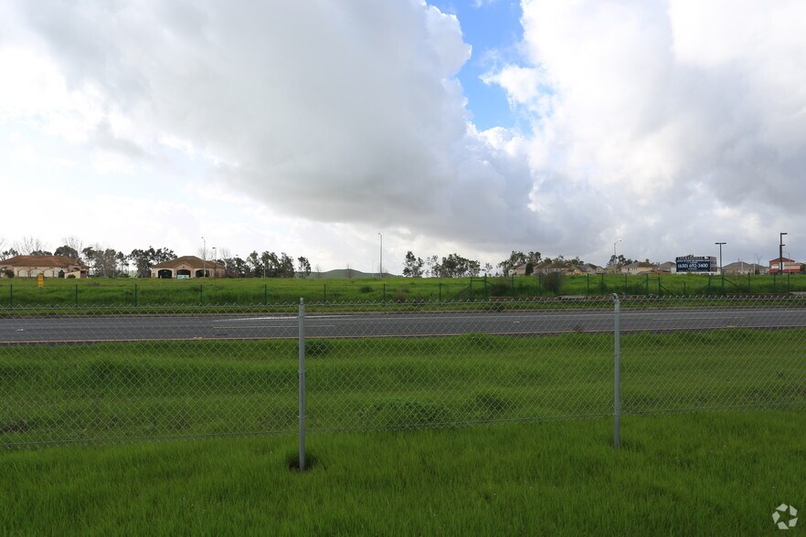 More Photos Of 1110-1114 Anderson Dr, Suisun City Land For Lease