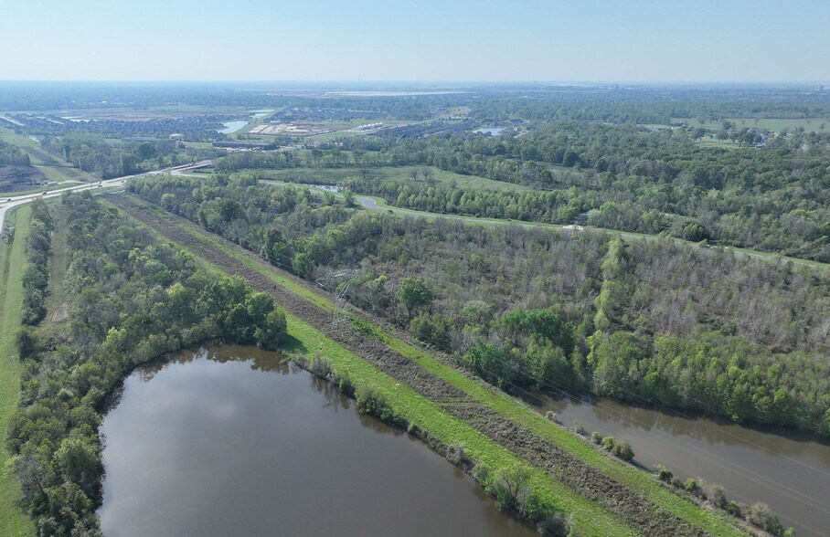 More Photos Of West Edenborne Parkway, Gonzales Land For Sale