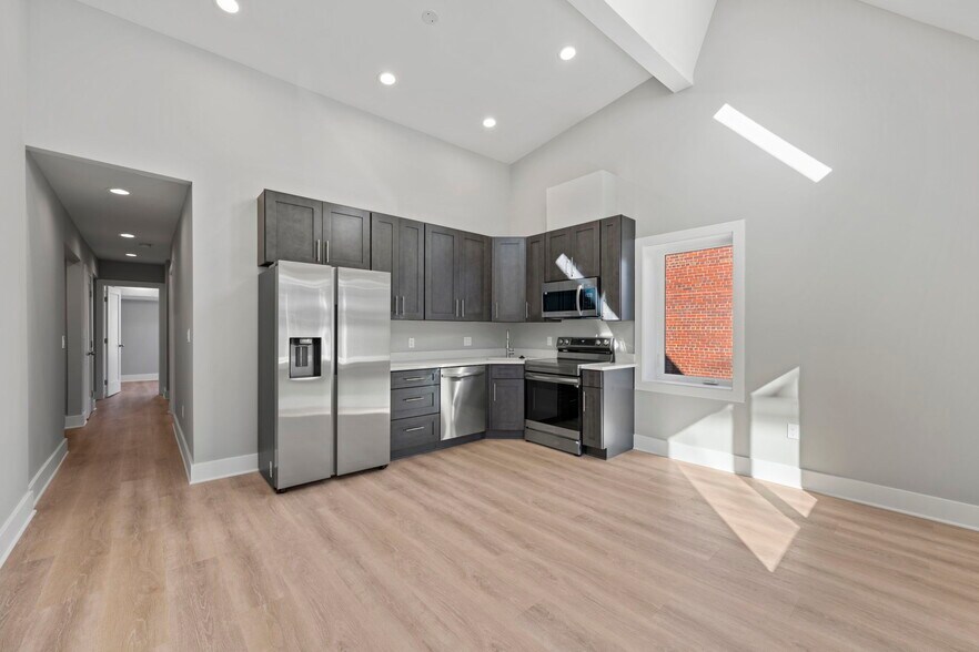 More Photos Of 4535 Avondale St, Bethesda Apartments For Sale