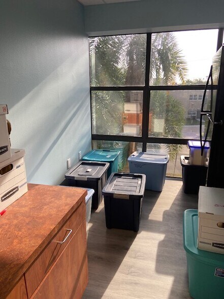 More Photos Of 2650 Bahia Vista St, Sarasota Medical For Sale