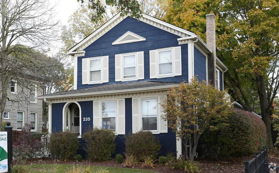 More Photos Of 235 W Jefferson Ave, Naperville Office Residential For Sale
