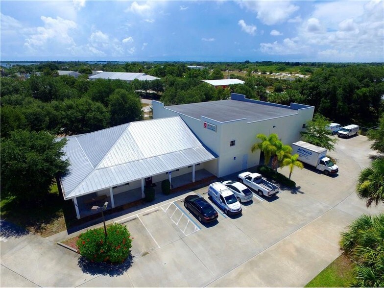 More Photos Of 181 Sebastian Blvd, Sebastian Light Manufacturing For Sale