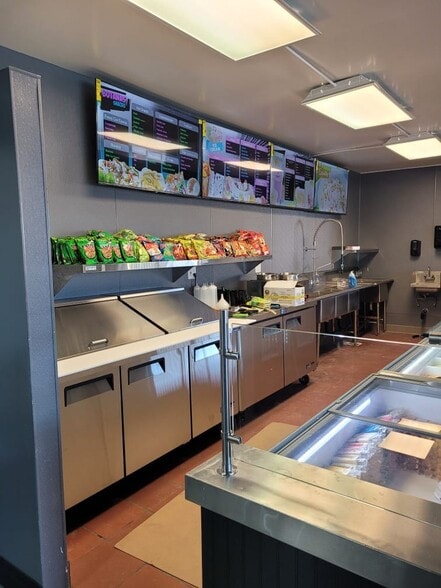 More Photos Of 10391 Arlington Ave, Riverside Warehouse For Sale