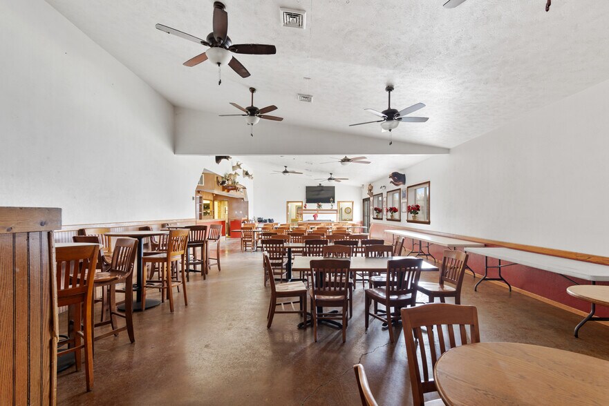 More Photos Of 219 E Main St, Bannister General Retail For Sale