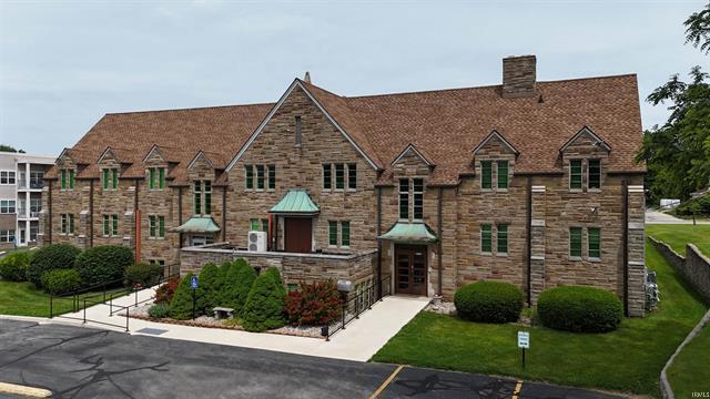 More Photos Of 832 E Center St, Warsaw Religious Facility For Sale