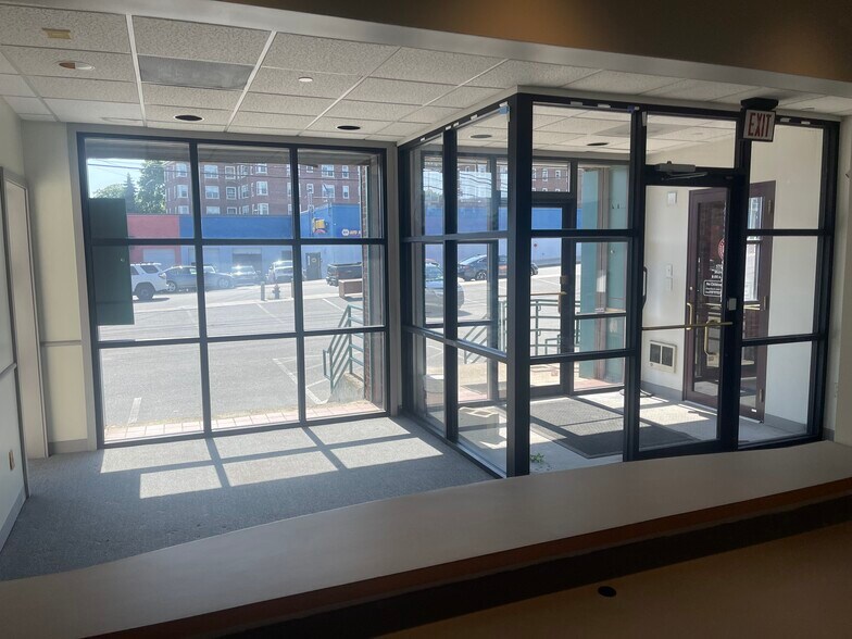 More Photos Of 45 Electric Ave, Brighton Flex For Sale