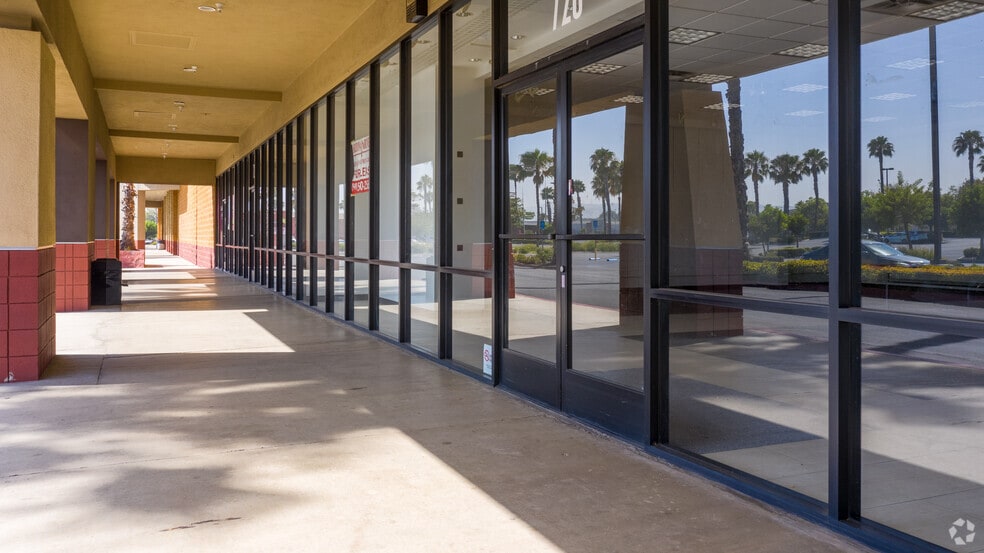 More Photos Of 700-784 N Main St, Corona Unknown For Lease