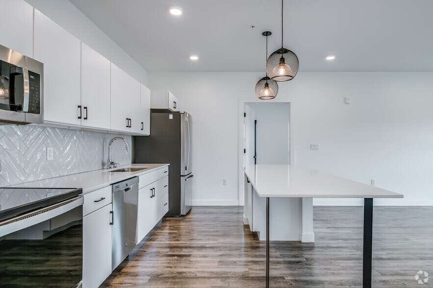 More Photos Of 155 Jackson St, Oshkosh Apartments For Lease