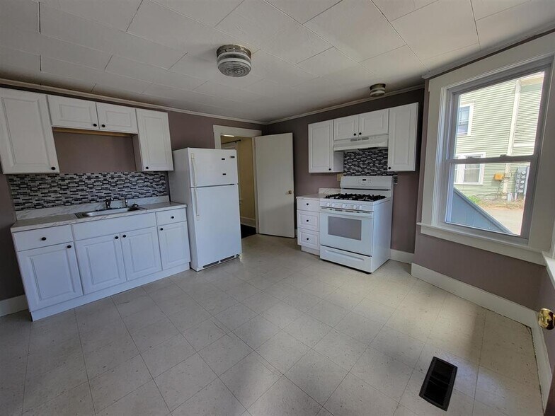 More Photos Of 5-9 Merchant St, North Walpole Apartments For Sale