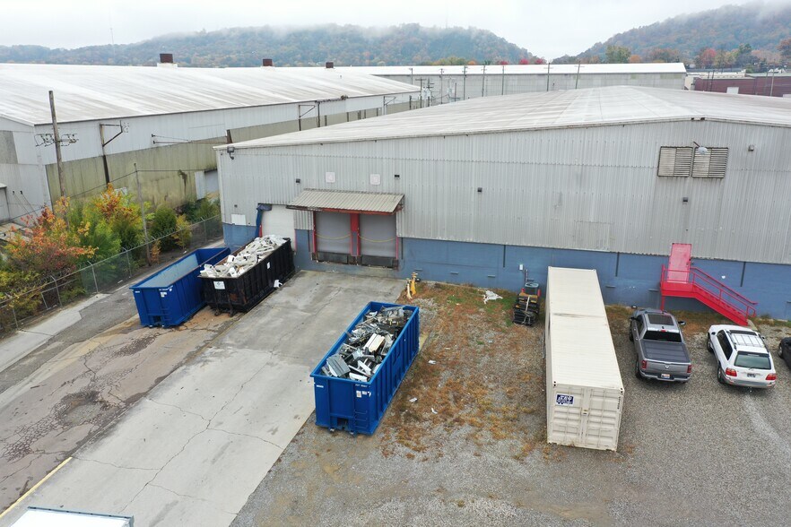 More Photos Of 202 W Springdale Ave, Knoxville Warehouse For Lease