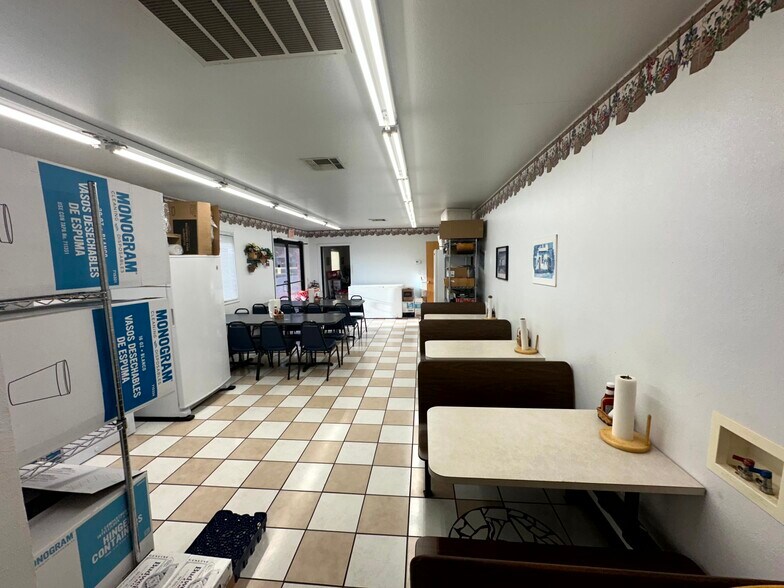 More Photos Of 812 Oklahoma ave, Okeene General Retail For Sale