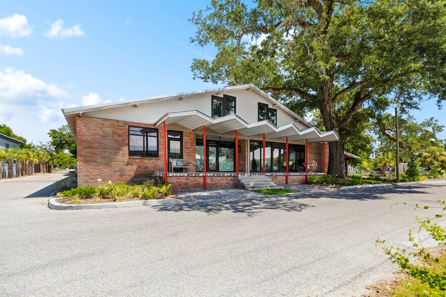 Primary Photo Of 301 S Toulme St, Bay Saint Louis Warehouse For Lease