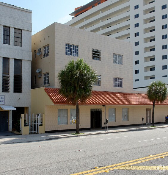 More Photos Of 627-637 W Flagler St, Miami Hotel For Sale