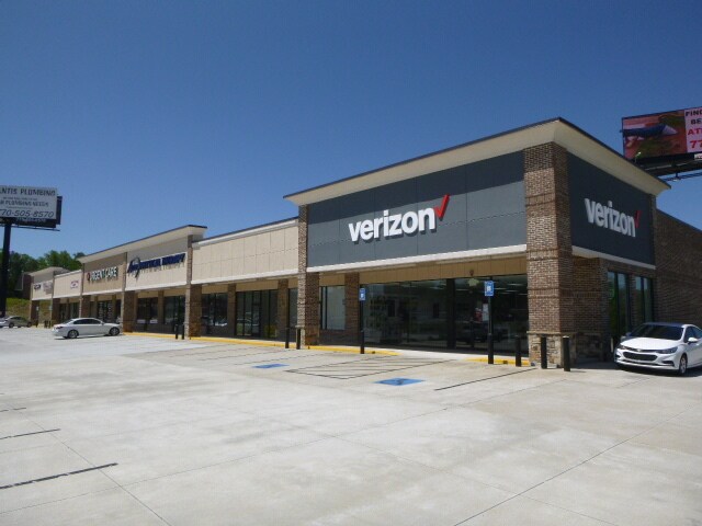 More Photos Of 500 Nathan Dean Blvd, Dallas Unknown For Lease