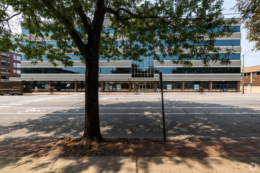 More Photos Of 1230 Elm St, Manchester Apartments For Lease
