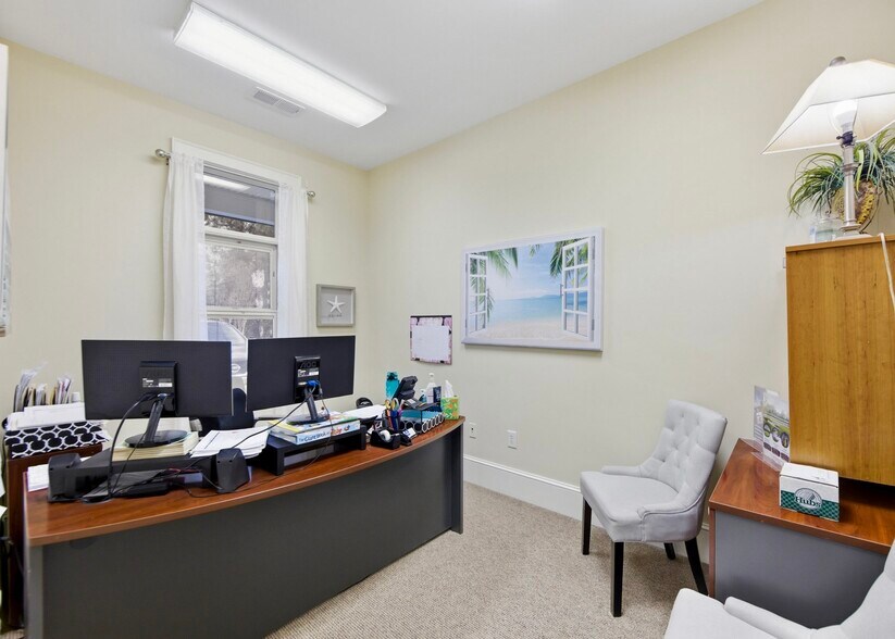 More Photos Of 6475 N Croatan Hwy, Kitty Hawk Office Residential For Sale