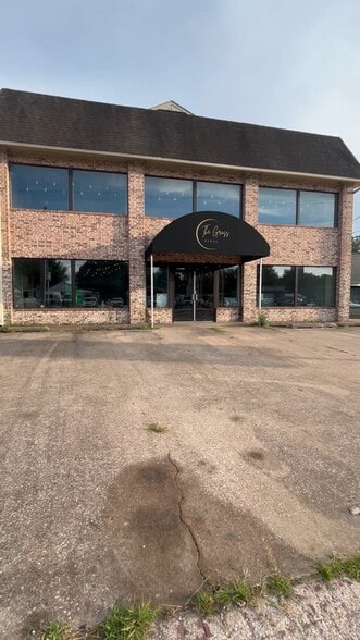 Primary Photo Of 4322 E 11th St, Tulsa Freestanding For Lease