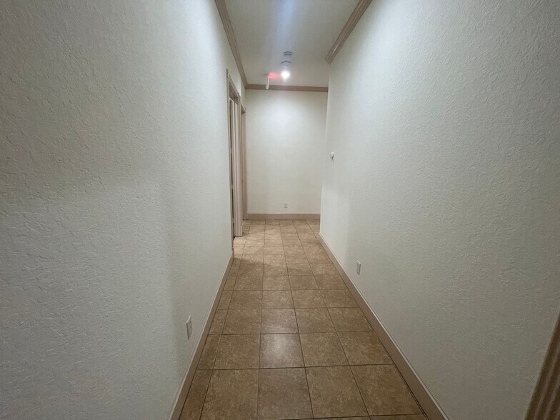 More Photos Of 1842 Snake River Rd, Katy Medical For Sale