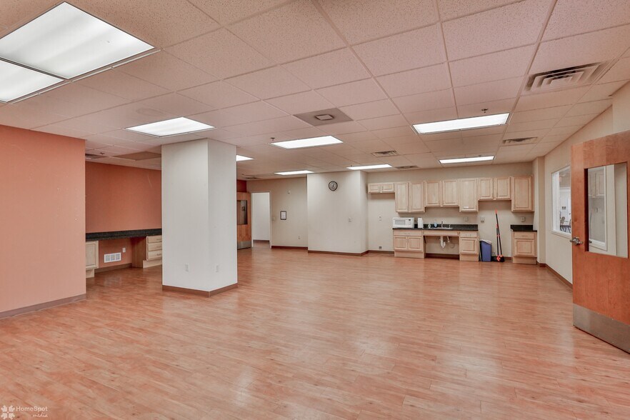 More Photos Of 1226-1232 W Green St, Allentown Flex For Lease