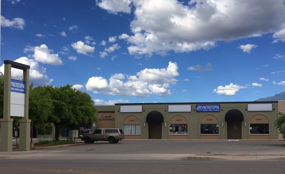 Primary Photo Of 1010-1040 E Fry Blvd, Sierra Vista Freestanding For Lease