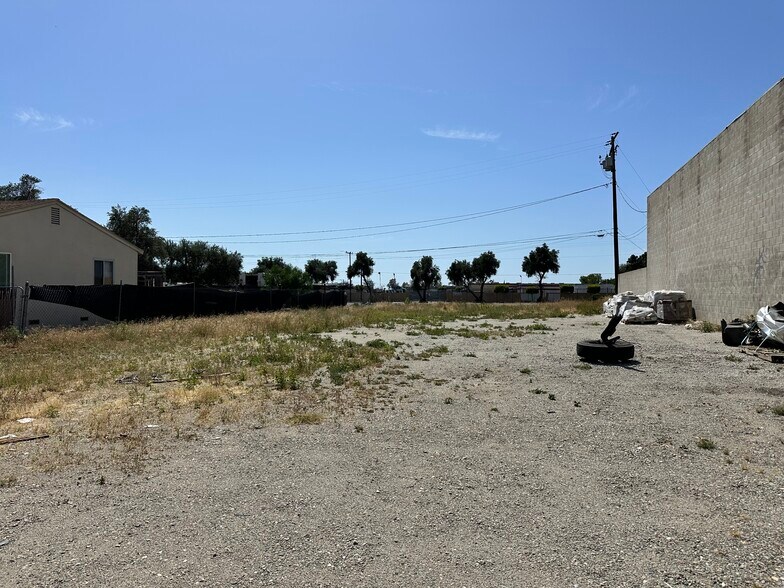 More Photos Of 10440 Fremontia Ave, Fontana Land For Sale