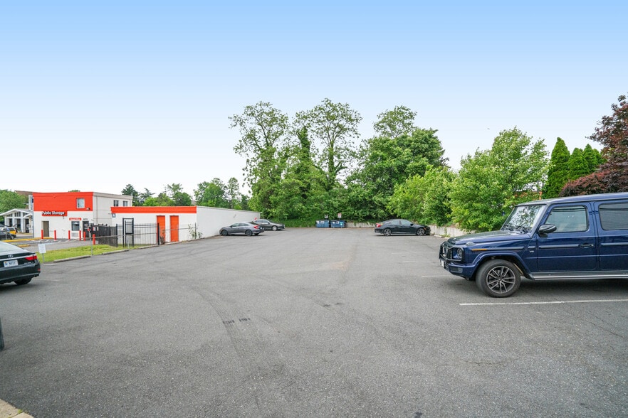 More Photos Of 7301-7307 Little River Tpke, Annandale Freestanding For Lease