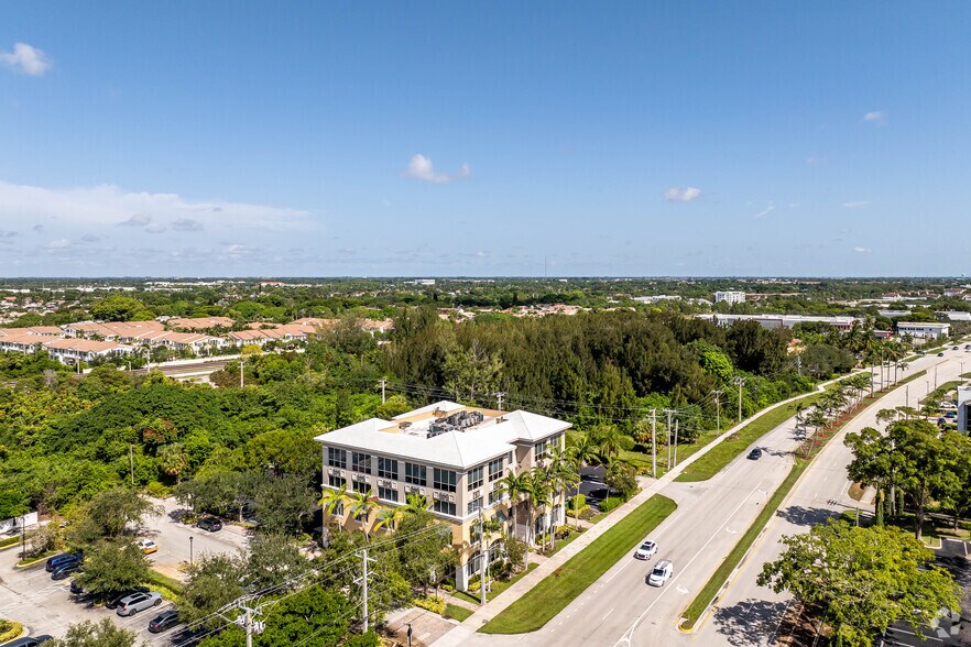 More Photos Of 6751 N Federal Hwy, Boca Raton Office For Sale